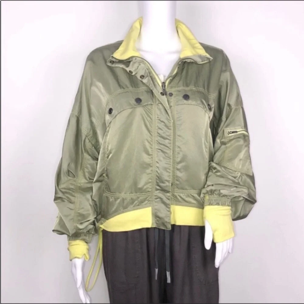 Free People Movement Olive Green &Yellow Reversible Windbreaker Opal Jacket SzXS - Picture 4 of 16